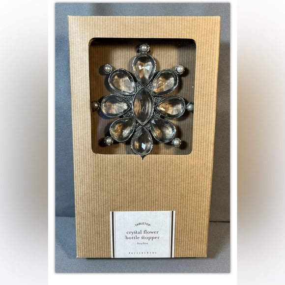 Pottery Barn Other - Pottery Barn Crystal Flower Bottle Stopper